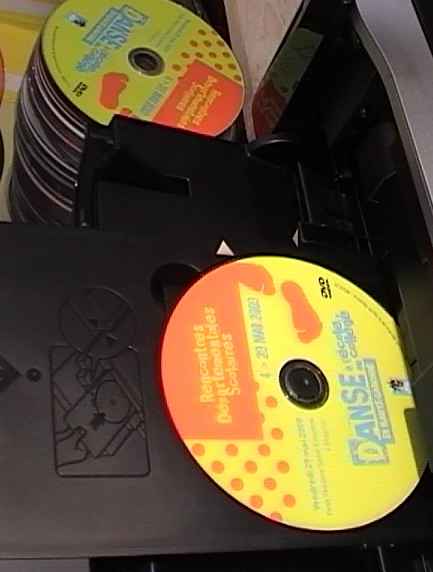 The label is printed directly on the disc